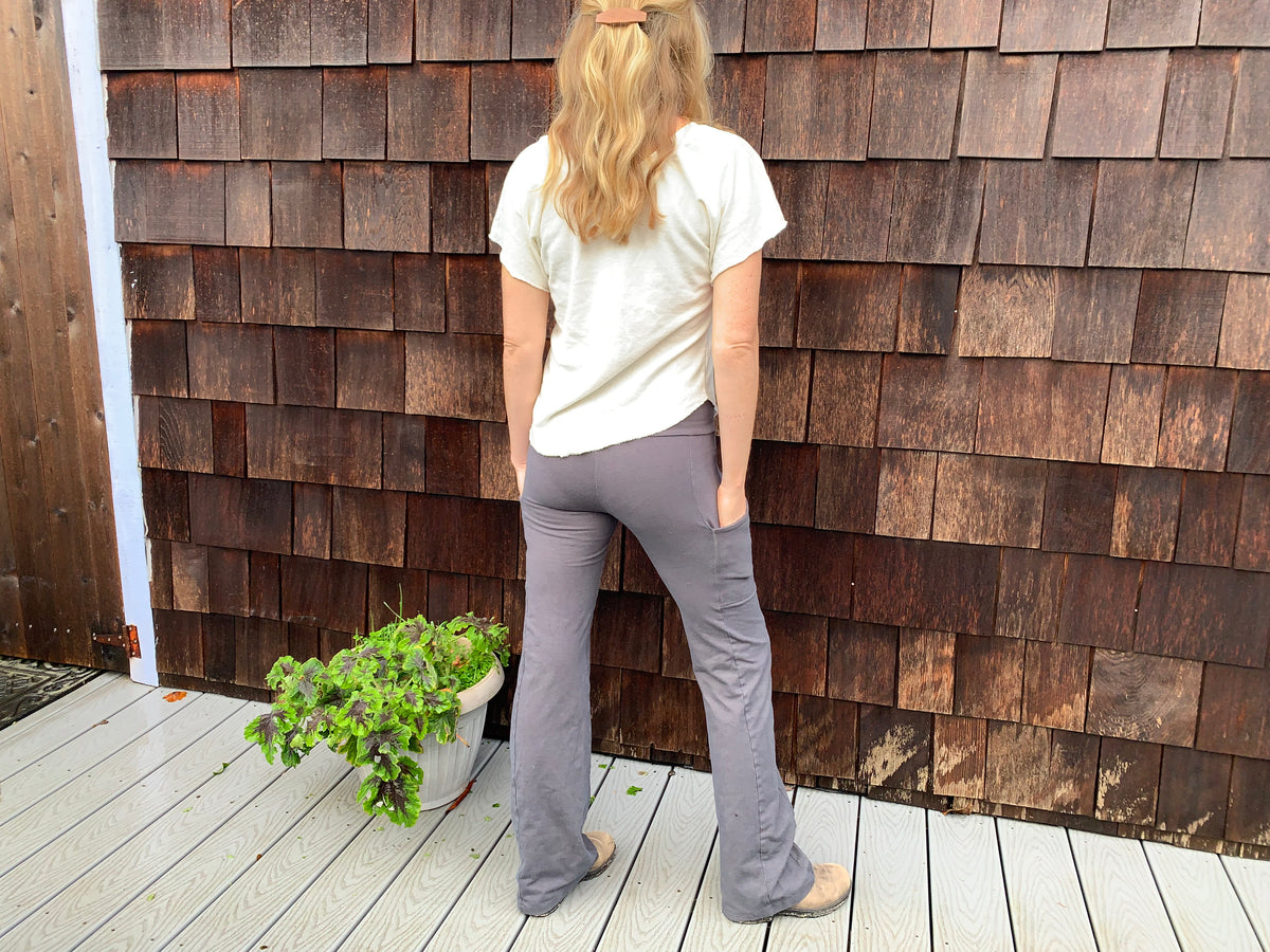 Capri Yoga Pants With Side Pockets – MOD&SOUL - Contemporary