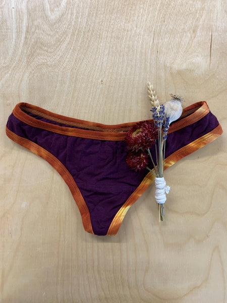 Iris Thong